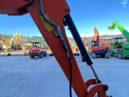 Minibagry 2017 Hitachi ZX 26U-5A CR Kurzheck Minibagger 2.7 Tonnen (14)