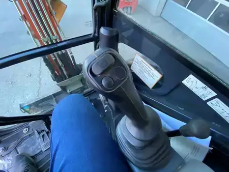 Minibagry 2017 Hitachi ZX 26U-5A CR Kurzheck Minibagger 2.7 Tonnen (19)