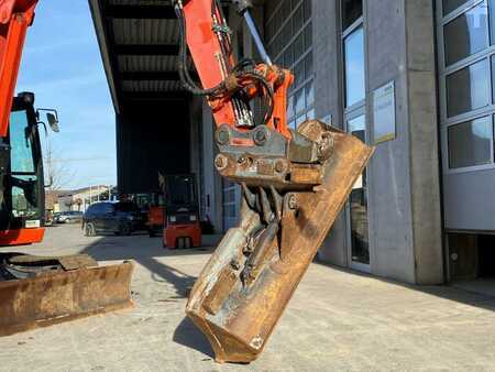 Beltegraver 2014 Kubota KX080-4 GL Stahlketten OilQuick OQ60-5 (9)