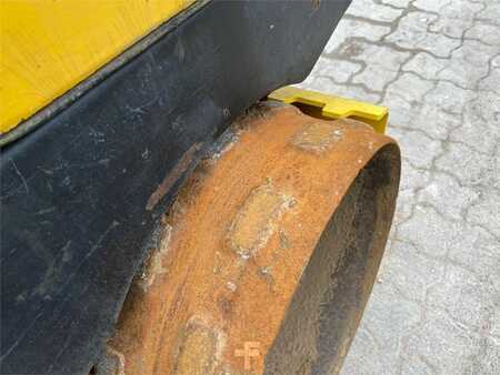 Tandem rullar 2004 Wacker RT 82 SC Vibro-Grabenwalze mit FUNK Stampffuß (11)