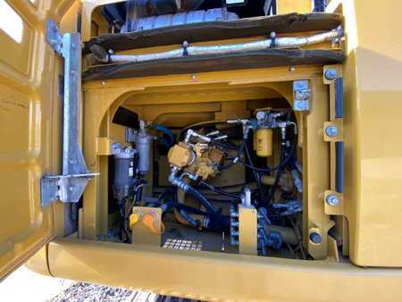 Korečková rýpadla 2018 Caterpillar 330FLN Mono-Ausleger OilQuick OQ80 Abbruchgitter (13)