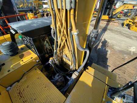 Hydraulic Excavators 2018 Caterpillar 330FLN Mono-Ausleger OilQuick OQ80 Abbruchgitter (17)