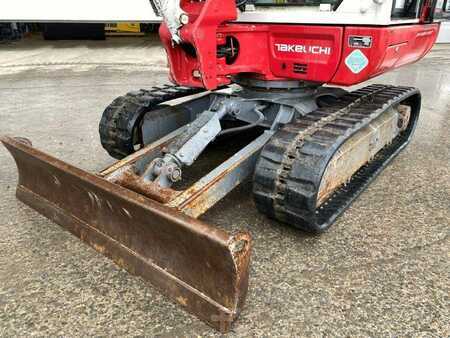 Takeuchi TB 230 V3 Power-Tilt HS03 wie TB240, TB225