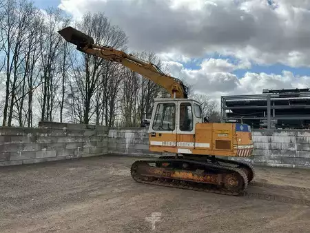 Pelles sur chenilles 1988 Liebherr P900B (19)