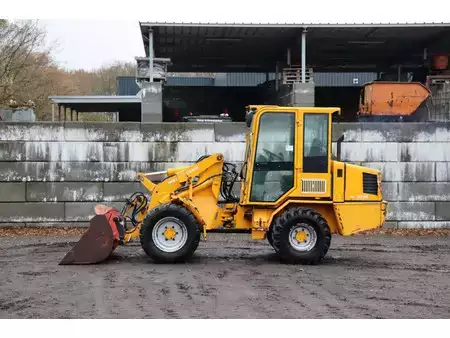 Kolové nakladače 2004 Weidemann P50 2006 (1)