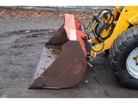 Kolové nakladače 2004 Weidemann P50 2006 (11)