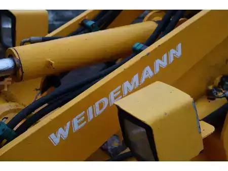 Kolové nakladače 2004 Weidemann P50 2006 (16)