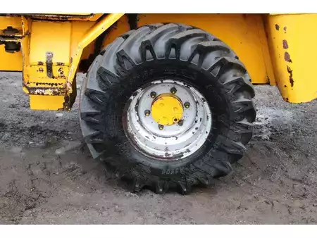 Kolové nakladače 2004 Weidemann P50 2006 (19)