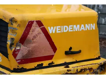 Kolové nakladače 2004 Weidemann P50 2006 (22)