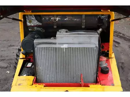 Kolové nakladače 2004 Weidemann P50 2006 (23)