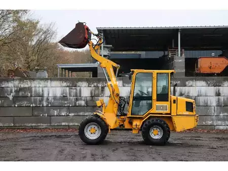 Kolové nakladače 2004 Weidemann P50 2006 (37)