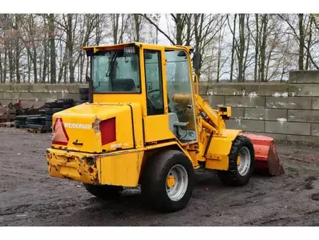 Kolové nakladače 2004 Weidemann P50 2006 (6)