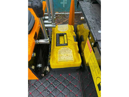 Minigraver 2024 Beartrac HT10 (15)