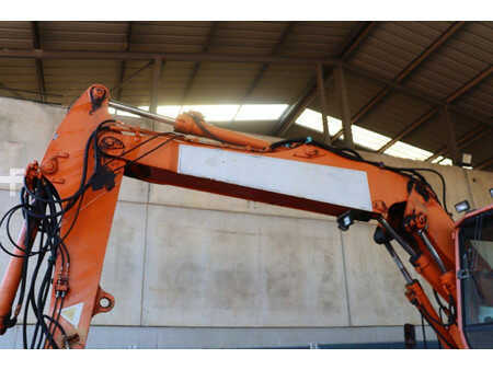 Liebherr A316