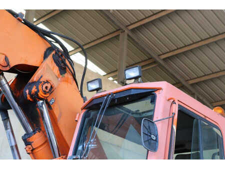 Liebherr A316