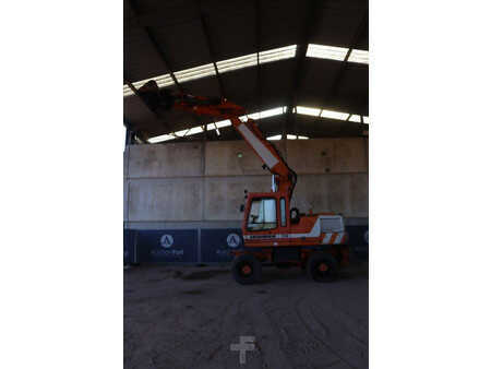 Liebherr A316