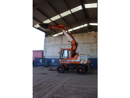 Liebherr A316