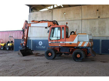 Liebherr A316