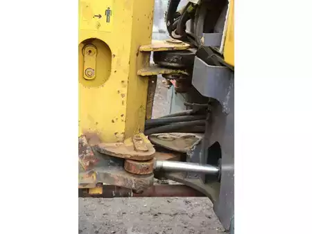 Pyöräkuormaajat 2002 Komatsu WA 75-3 (15)