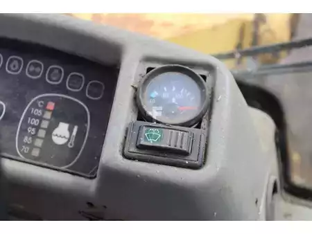 Pyöräkuormaajat 2002 Komatsu WA 75-3 (25)