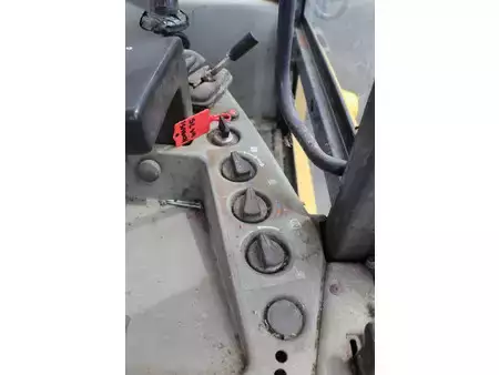 Pyöräkuormaajat 2002 Komatsu WA 75-3 (28)