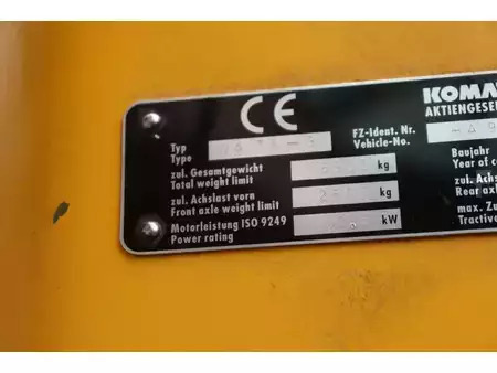 Pyöräkuormaajat 2002 Komatsu WA 75-3 (33)