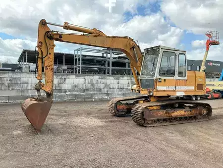 Pelles sur chenilles 1988 Liebherr R900B (11)