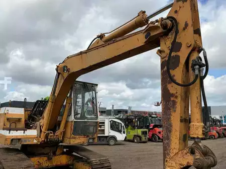 Pelles sur chenilles 1988 Liebherr R900B (17)