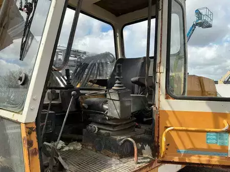 Pelles sur chenilles 1988 Liebherr R900B (19)