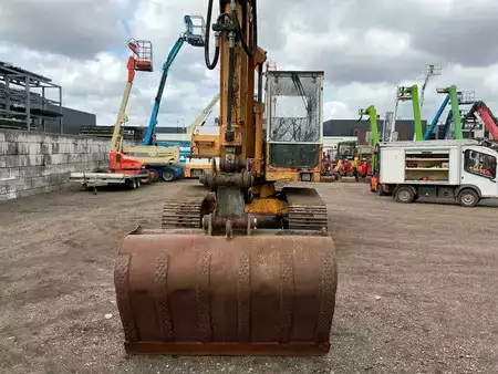 Pelles sur chenilles 1988 Liebherr R900B (27)
