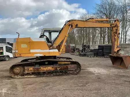 Pelles sur chenilles 1988 Liebherr R900B (3)