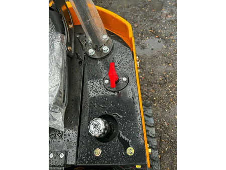 Minigraver 2024 Beartrac HT10 (12)