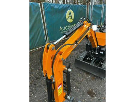 Minigraver 2024 Beartrac HT10 (15)