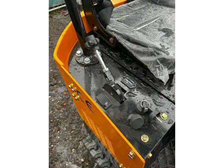 Minigraver 2024 Beartrac HT10 (17)