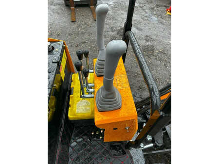 Minigraver 2024 Beartrac HT10 (18)