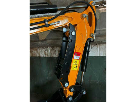 Minigraver 2024 Beartrac HT10 (27)