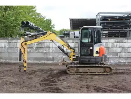 Escavatori cingolati 2011 New Holland Construction E50B SR (2)