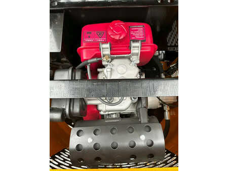 Minigraver 2024 Beartrac HT10 (17)