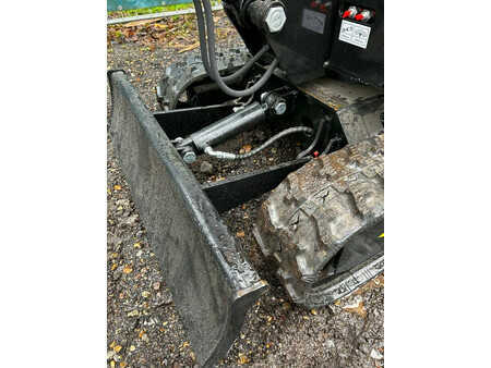 Minigraver 2024 Beartrac HT10 (8)