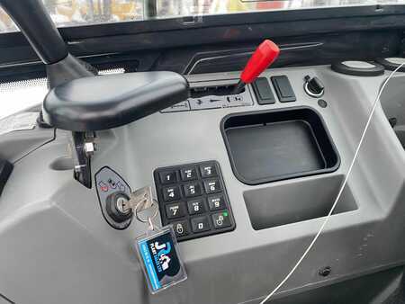 Mini-koparki 2018 Bobcat E26 (12)