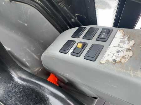 Mini-koparki 2018 Bobcat E26 (14)