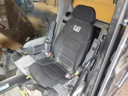 Bæltegraver 2019 Caterpillar 320-07B (9)