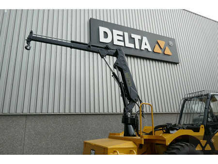 Caterpillar TH360B Welding Tractor