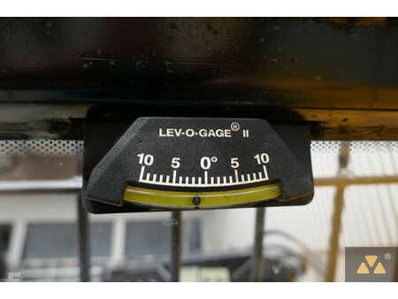 Caterpillar TH360B Welding Tractor