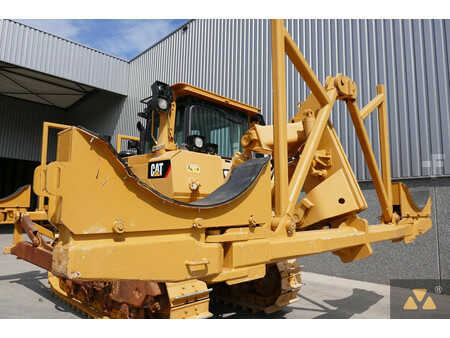 Outro 2015 Caterpillar D8T Pipe carrier (17)
