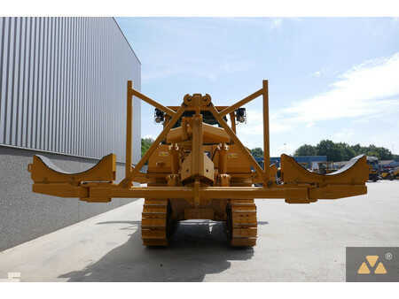 Outro 2015 Caterpillar D8T Pipe carrier (18)