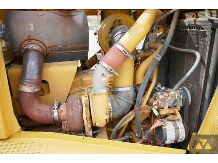 Outro 2015 Caterpillar D8T Pipe carrier (21)