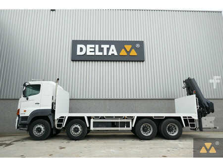 Autojeřáby 2007 Hino 700FY crane (1)