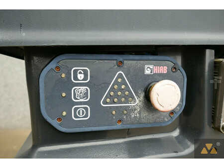 Autojeřáby 2007 Hino 700FY crane (18)