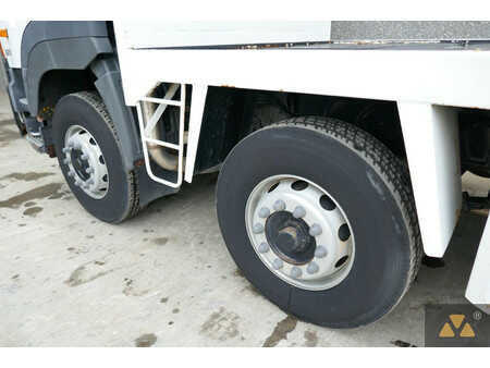 Autojeřáby 2007 Hino 700FY crane (32)